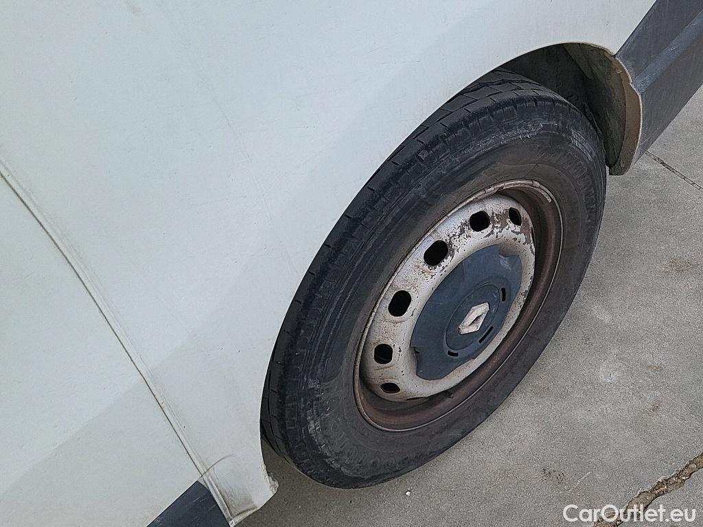  Renault  Trafic  III Combi Combi 9 L1H1 2 8t (8/9 plazas) 1.6 dCi 125CV MT6 E6 #52