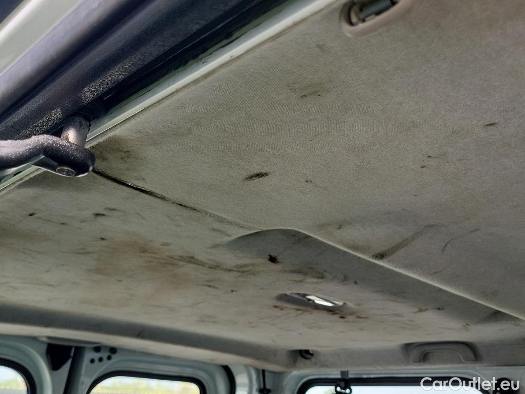  Renault  Trafic  III Combi Combi 9 L1H1 2 8t (8/9 plazas) 1.6 dCi 125CV MT6 E6 #1