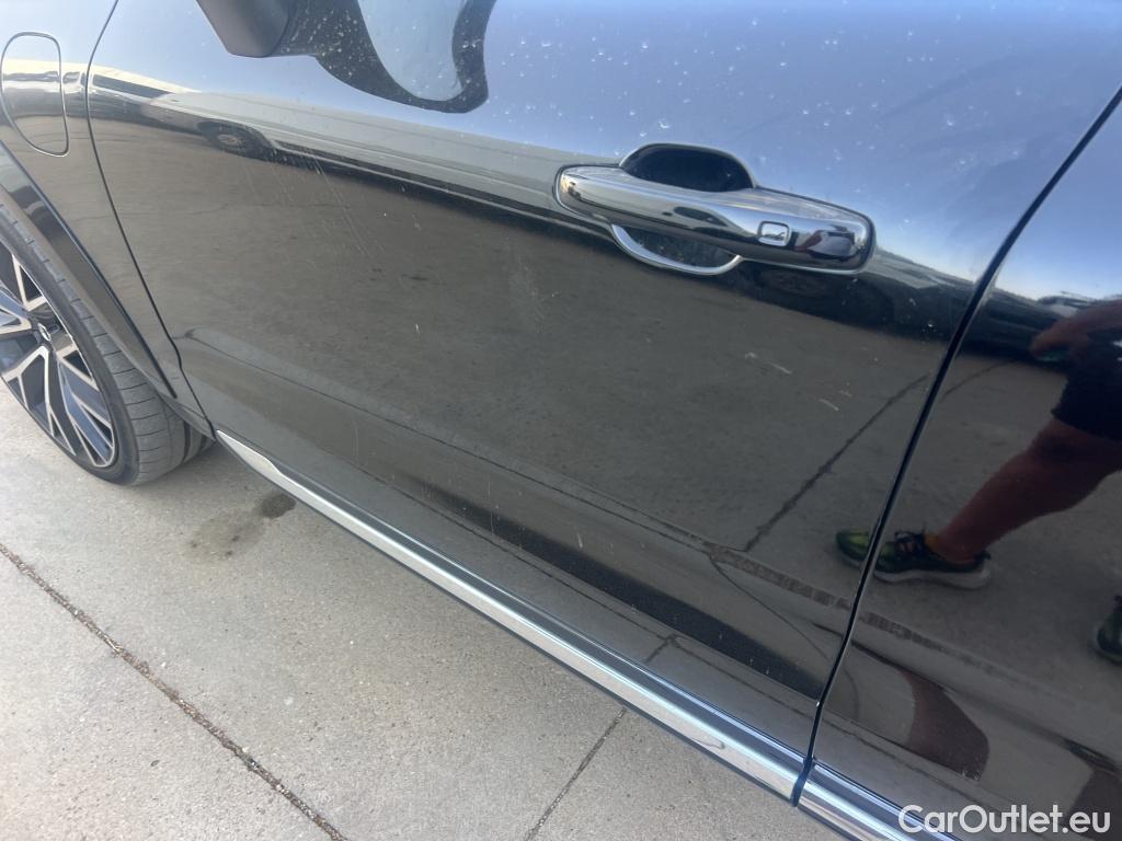  Volvo  XC60 VOLVO  / 2017 / 5P / todoterreno 2.0 T6 AWD Recharge Inscription Auto #16