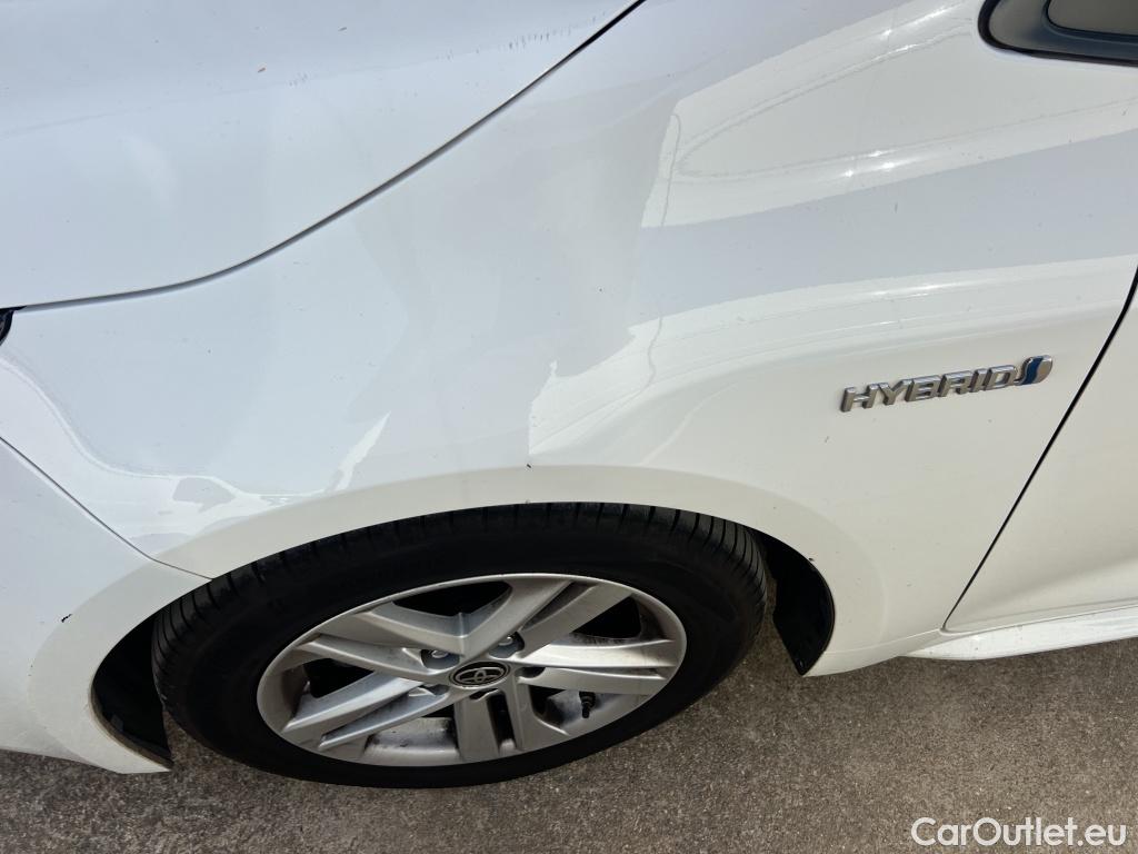  Toyota  Corolla TOYOTA  / 2019 / 5P / familiar 1.8 125H ACTIVE TECH E-CVT TOU SPORT #7