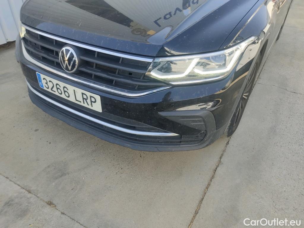  Volkswagen  Tiguan  Life 2.0 TDI 150CV AT7 E6d #14
