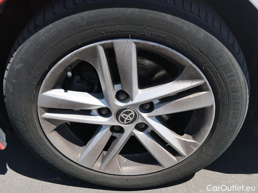  Toyota  Corolla TOYOTA  1.8 125H ACTIVE TECH E-CVT #19