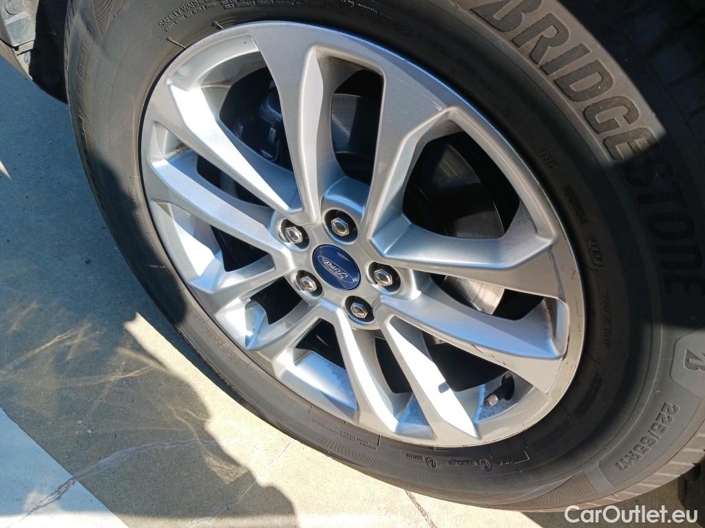  Ford  Kuga  Titanium Hybrid 2.5 190CV ATV E6d #9