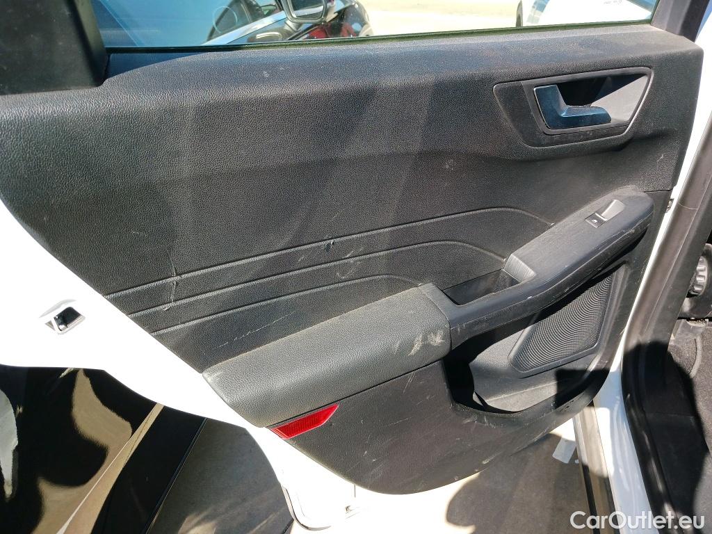  Ford  Kuga  Titanium Hybrid 2.5 190CV ATV E6d #15