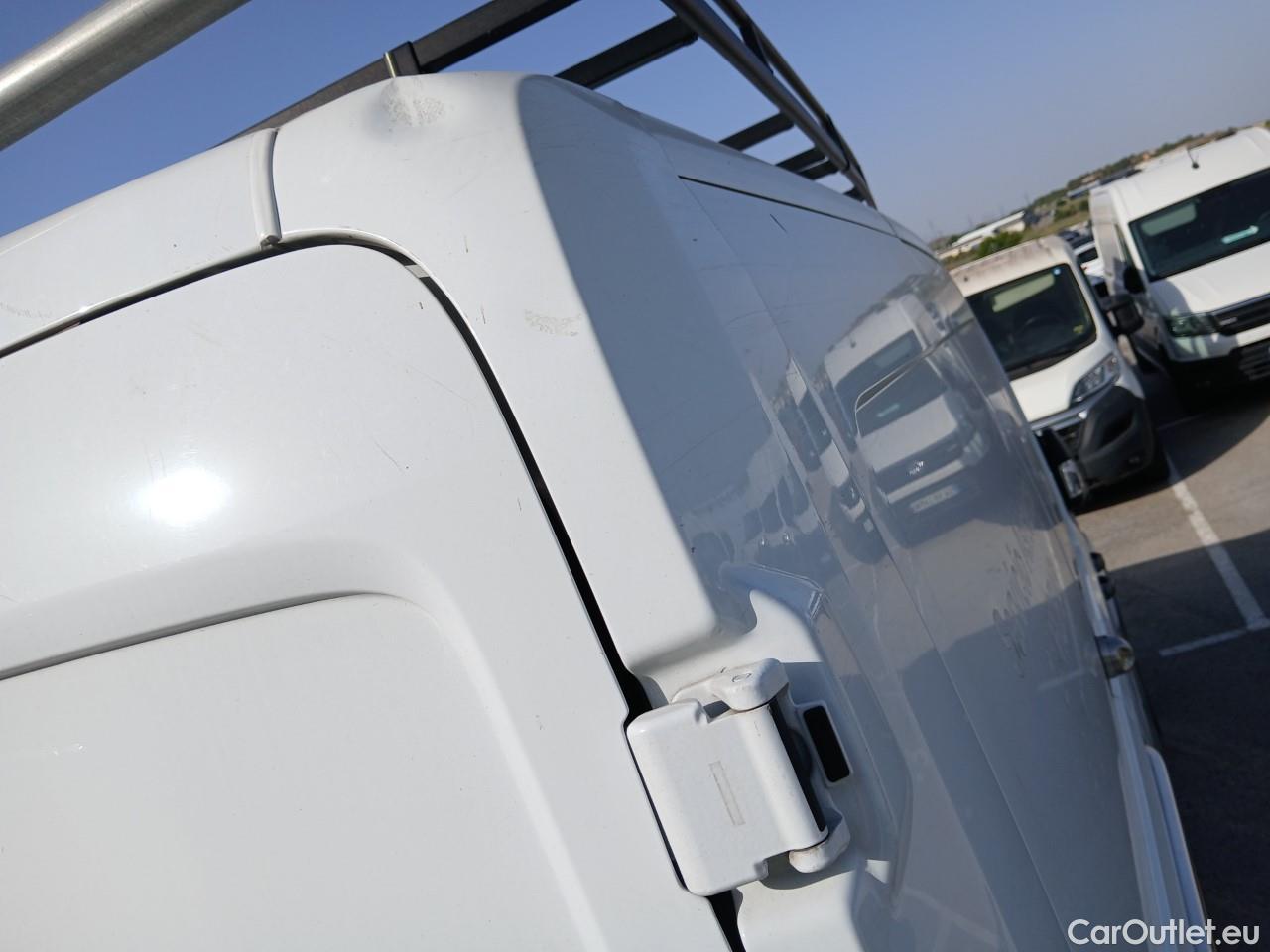  Ford  Transit FORD  / 2013 / 4P / furgón 350 96kW L2H2 Van Trend FWD MHEV #30