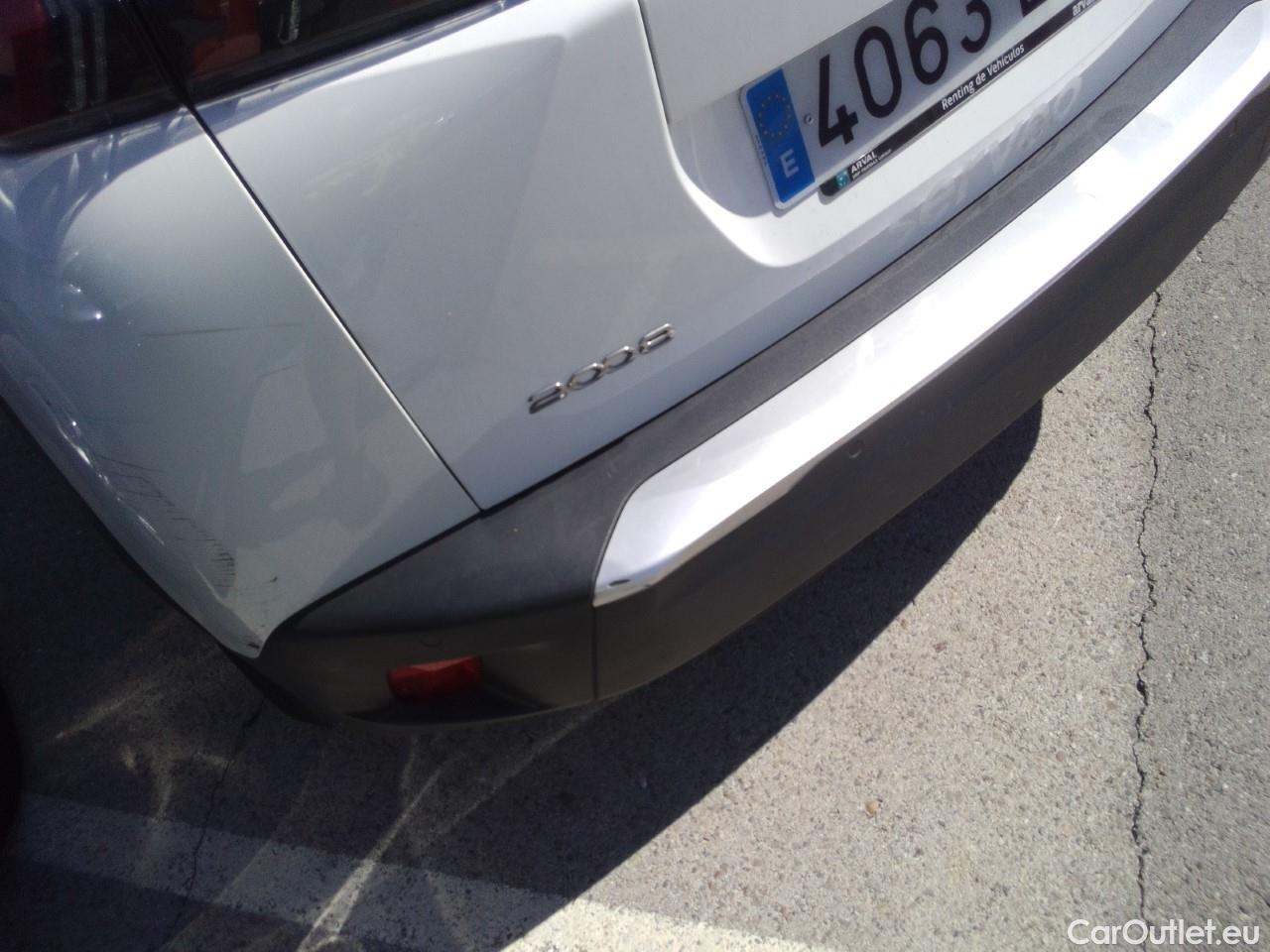  Peugeot  2008  Active 1.2 PureTech 100CV MT6 E6d #26