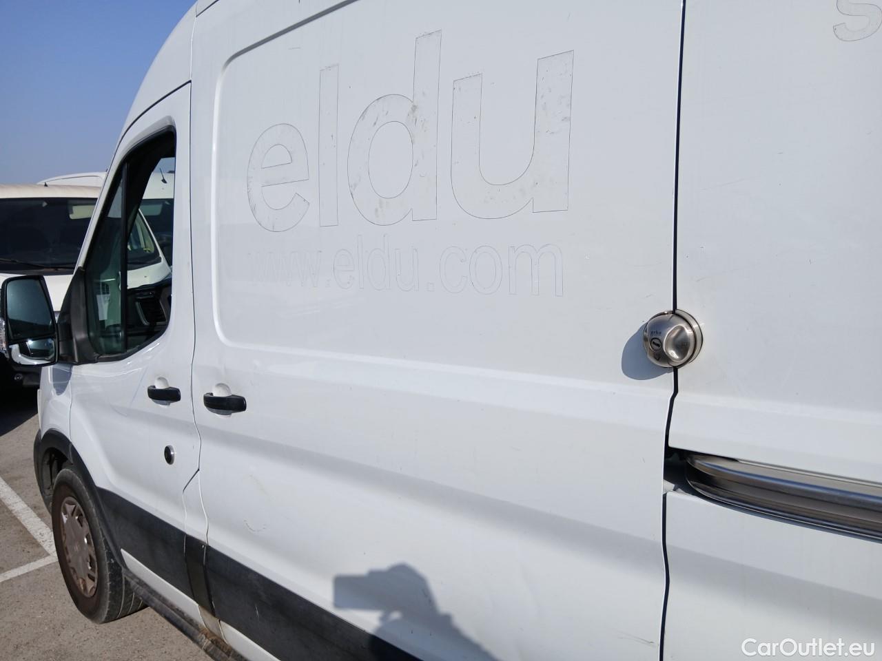  Ford  Transit FORD  / 2013 / 4P / furgón 350 96kW L2H2 Van Trend FWD MHEV #24