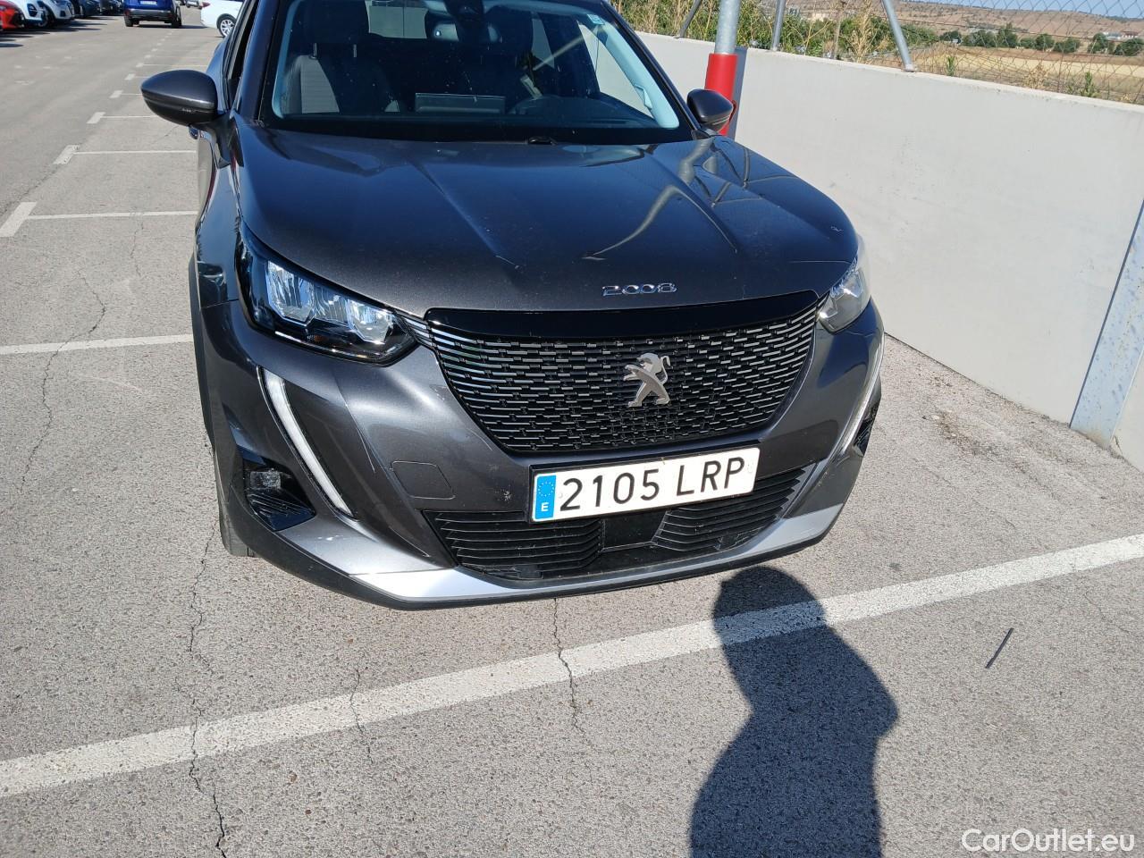  Peugeot  2008  Allure Pack 1.2 PureTech 130CV AT8 E6d #7