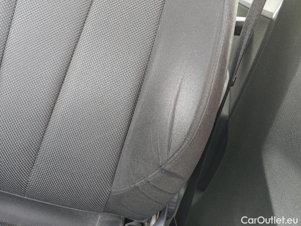  Audi  A4  Berlina 30 TDI advanced 2.0 TDI 135CV AT7 E6dT #2