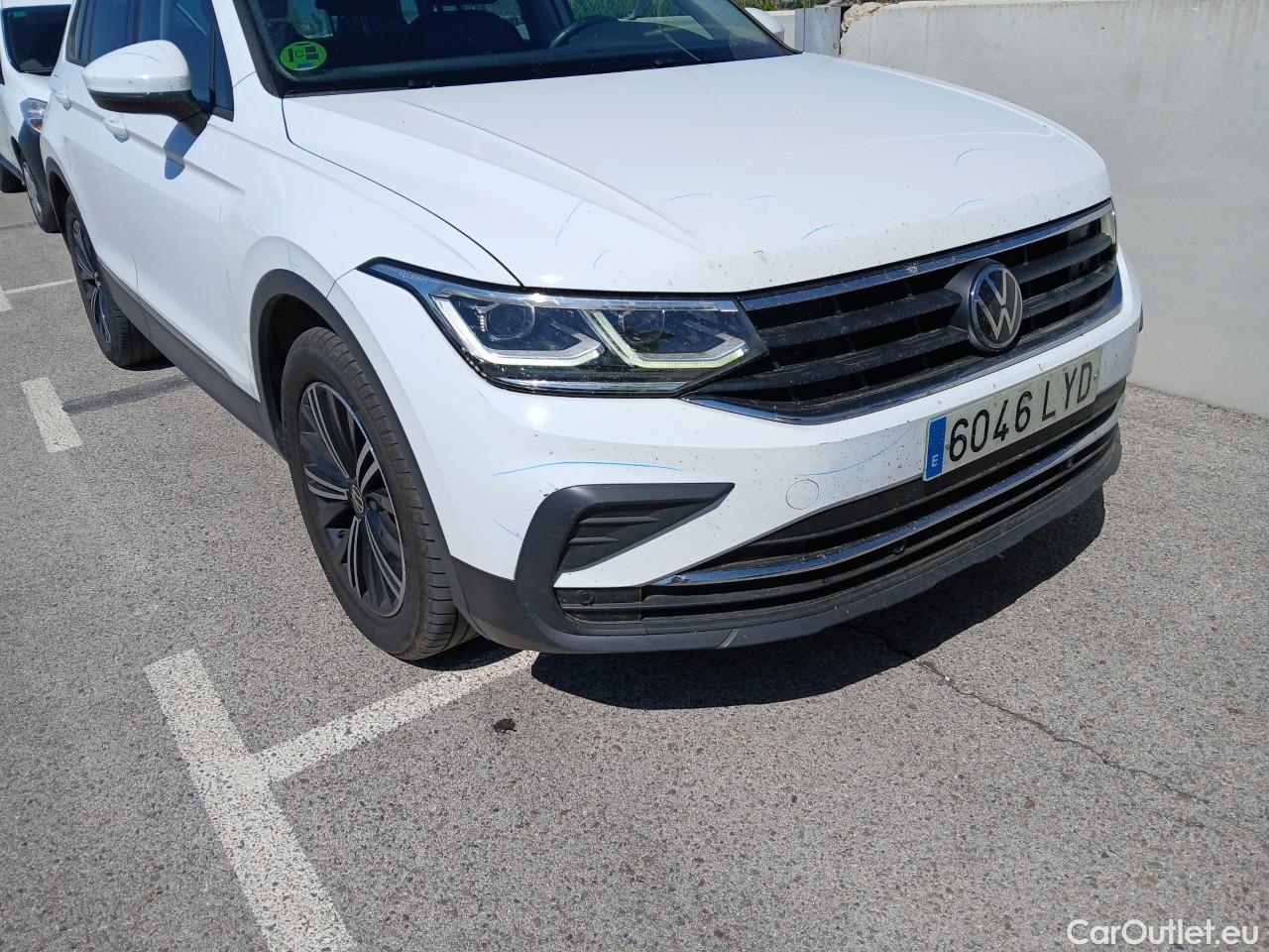  Volkswagen  Tiguan  Life 2.0 TDI 150CV AT7 E6d #12