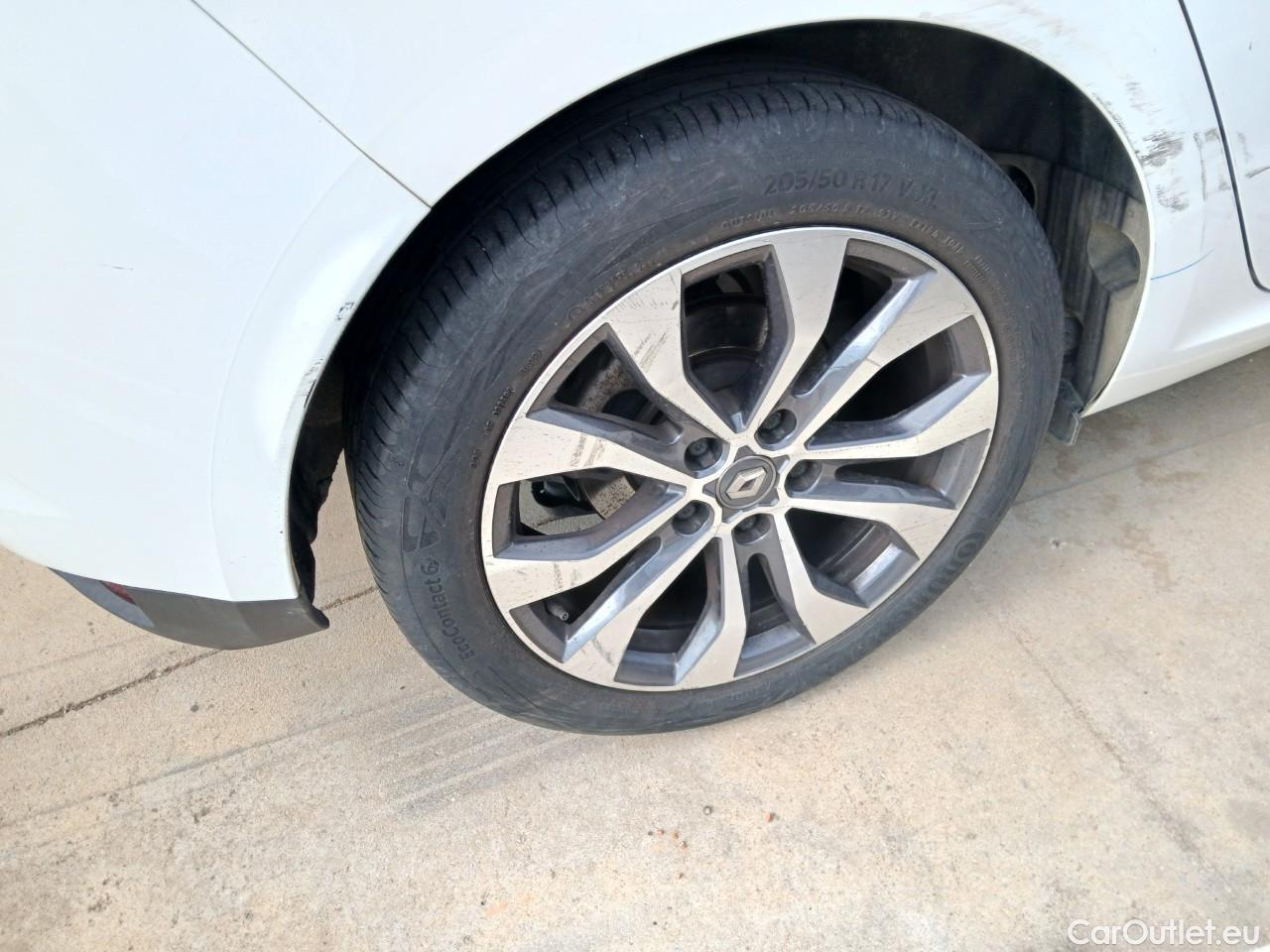  Renault  Megane  IV Berlina 5P Techno 1.5 dCi 115CV MT6 E6d #SIN LLAVES# #30