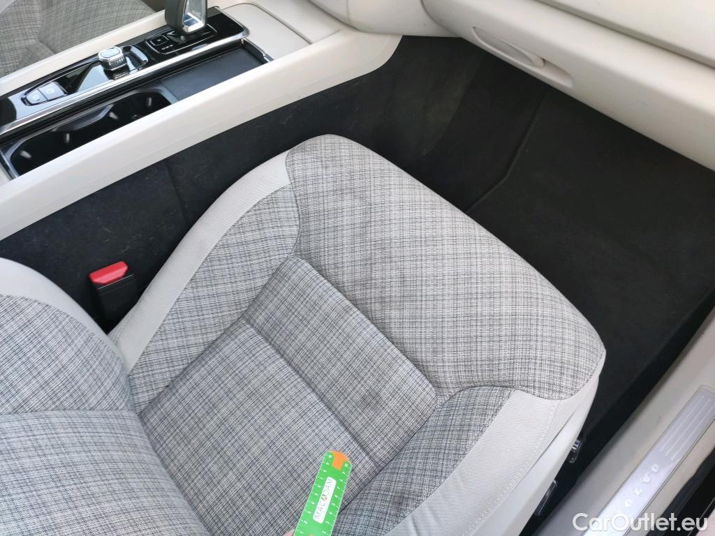  Volvo  XC60  Momentum AWD 2.0 T5 250CV AT8 E6dT #17