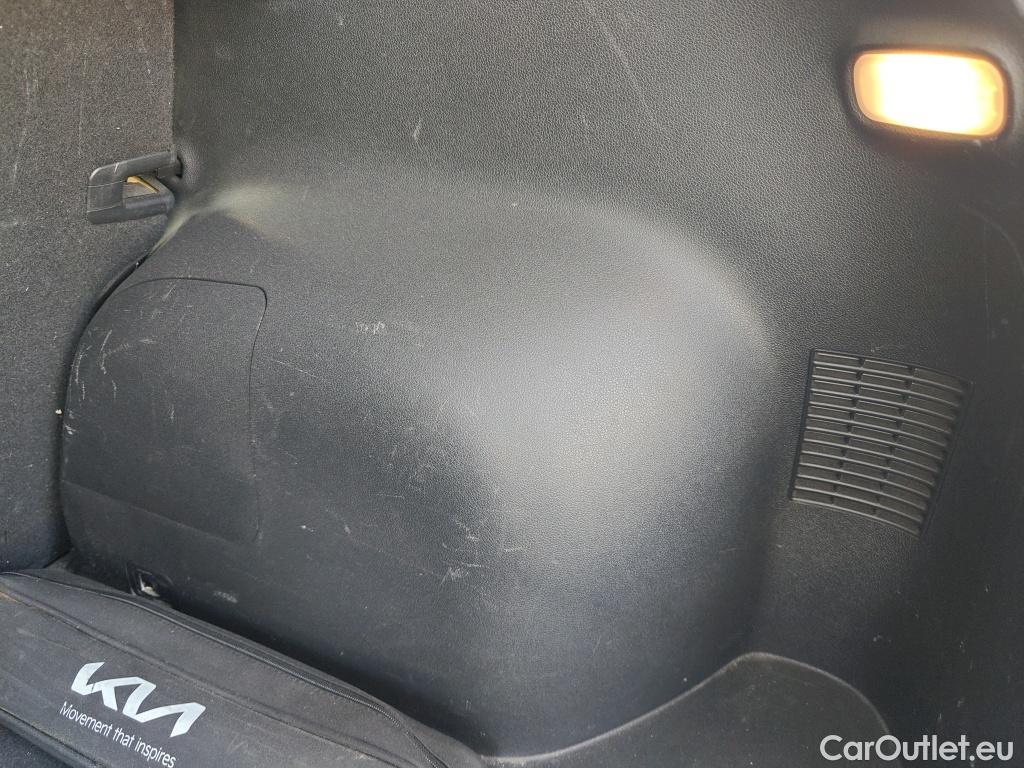  KIA  Niro  Emotion 1.6 105CV AT6 E6d #35
