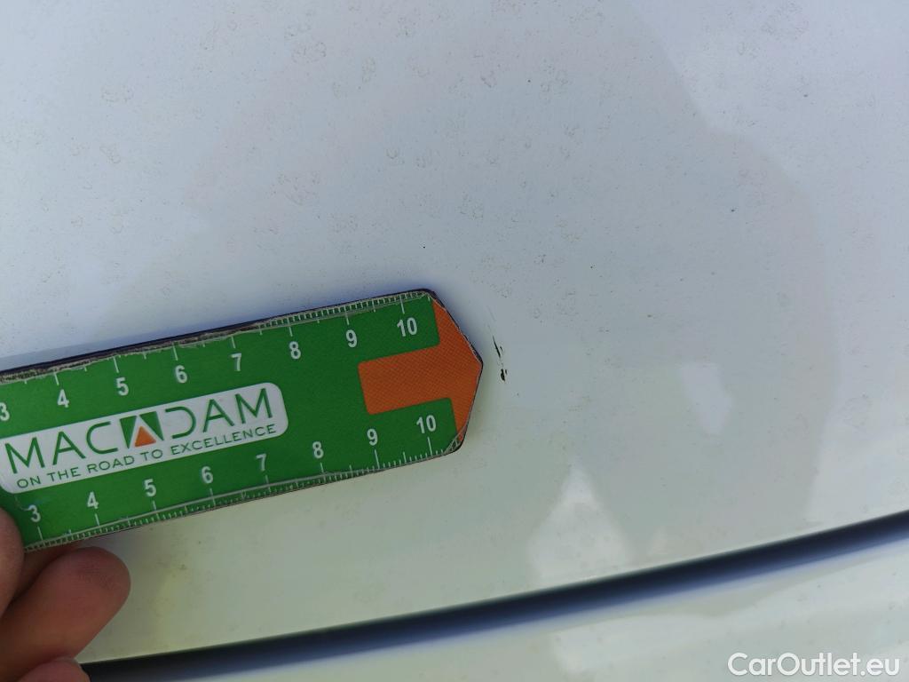  Land Rover  Discovery HYUNDAI Kona / 2020 / 5P / todoterreno 1.6 GDI HEV Maxx DCT #21