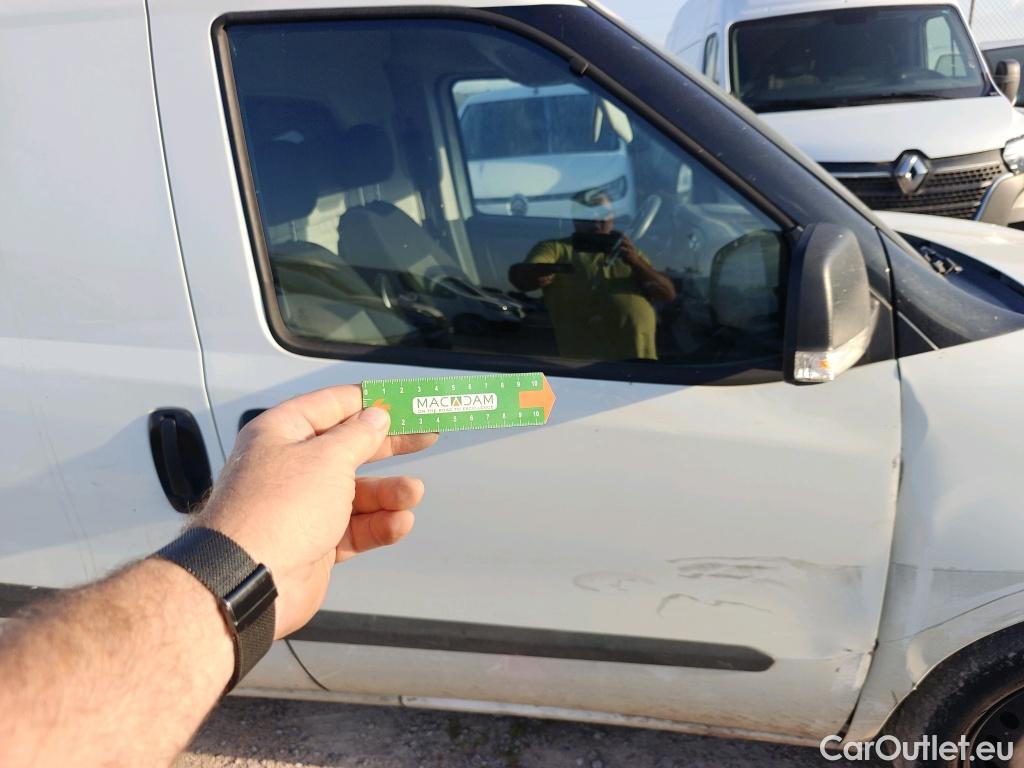  Fiat  Doblo FIAT Doblò Cargo/2015/4P/furgón derivado de turismo Cargo SX 1.3 Mjet 70 kW (95 CV) #10