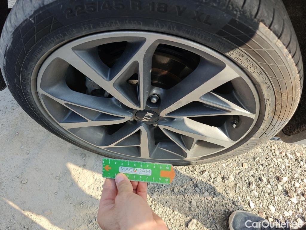  KIA  Niro  Emotion 1.6 105CV AT6 E6d #52