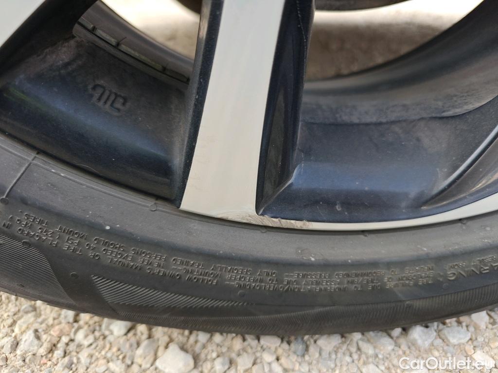  Toyota  C-HR TOYOTA  / 2016 / 5P / todoterreno 1.8 125H Advance (CX) #13