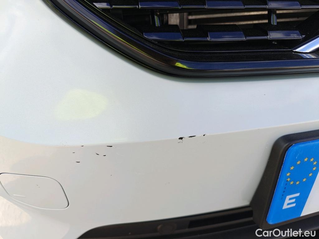  Volvo  XC 40 VOLVO XC40 / 2017 / 5P / todoterreno 1.5 T4 Twin Recharge R-Design Auto #26