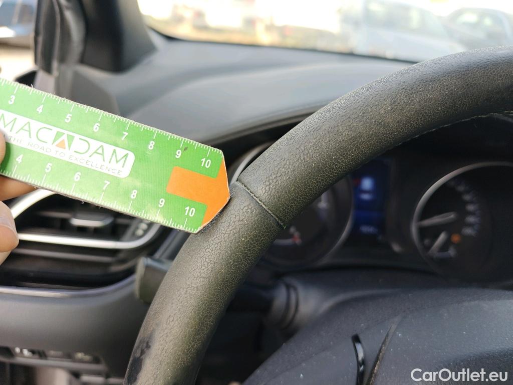  Toyota  C-HR TOYOTA  / 2016 / 5P / todoterreno 1.8 125H Advance (CX) #32