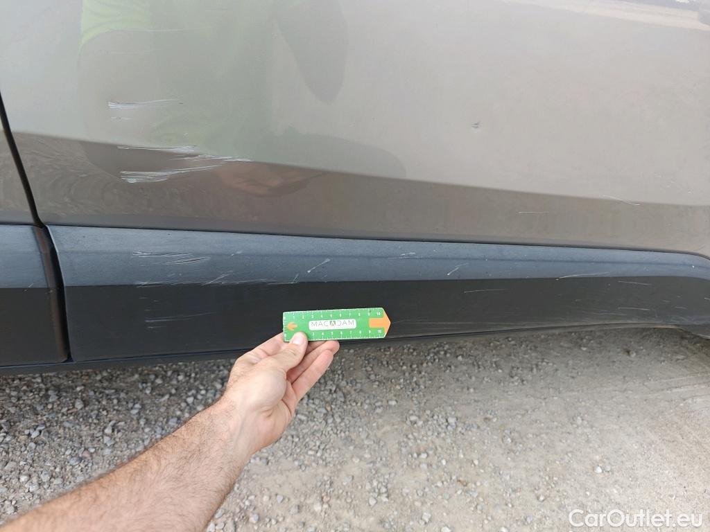  Toyota  C-HR TOYOTA  / 2016 / 5P / todoterreno 1.8 125H Advance (CX) #38