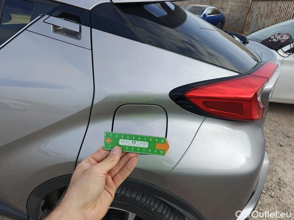  Toyota  C-HR TOYOTA  / 2016 / 5P / todoterreno 1.8 125H Advance (CX) #40