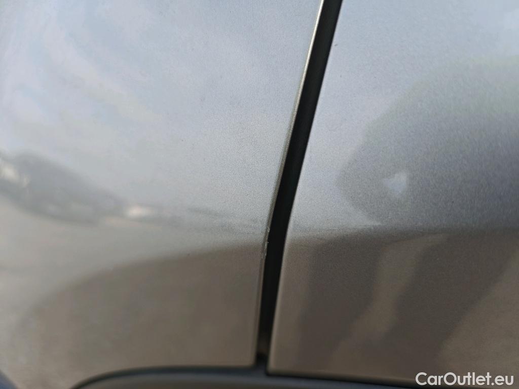  Toyota  C-HR TOYOTA  / 2016 / 5P / todoterreno 1.8 125H Advance (CX) #28