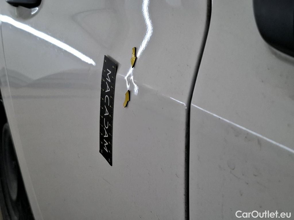  Peugeot  208 PEUGEOT  Affaire / 2019 / 5P / Berline / VU 1.5 BlueHDi 100 S&S Premium #11