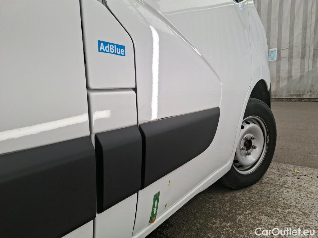  Renault  Master RENAULT   2019  4P  Fourgon tôlé FG Tr CF F3300 L2H2 Blue dCi 135 #23