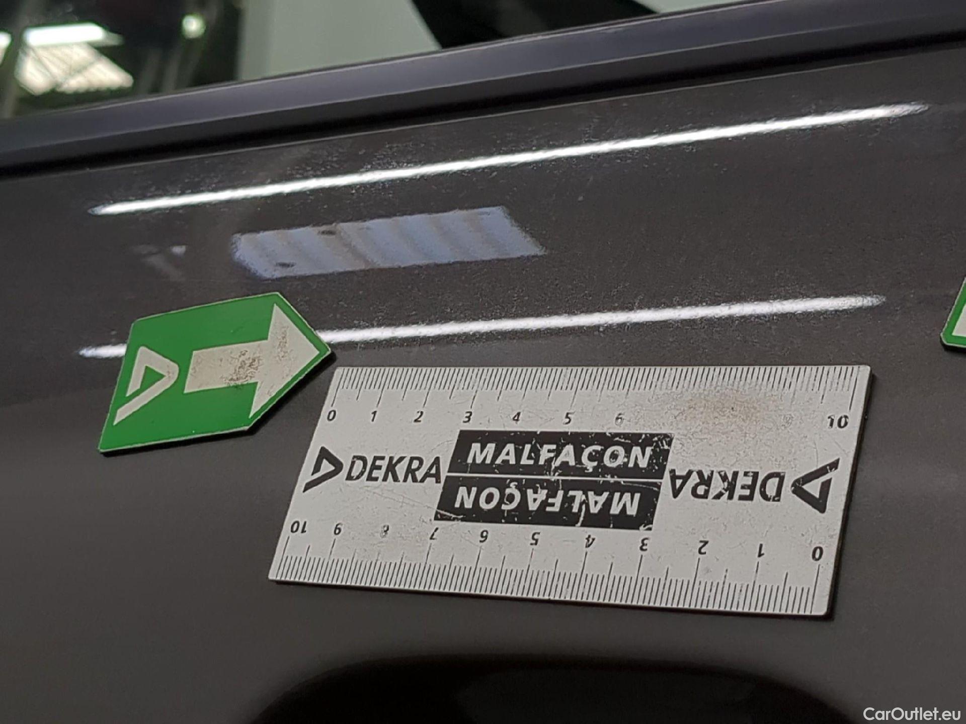  Citroen  C4  Berline Live Pack Business R 1.5 BlueHDI 110CV BVM6 E6d #23