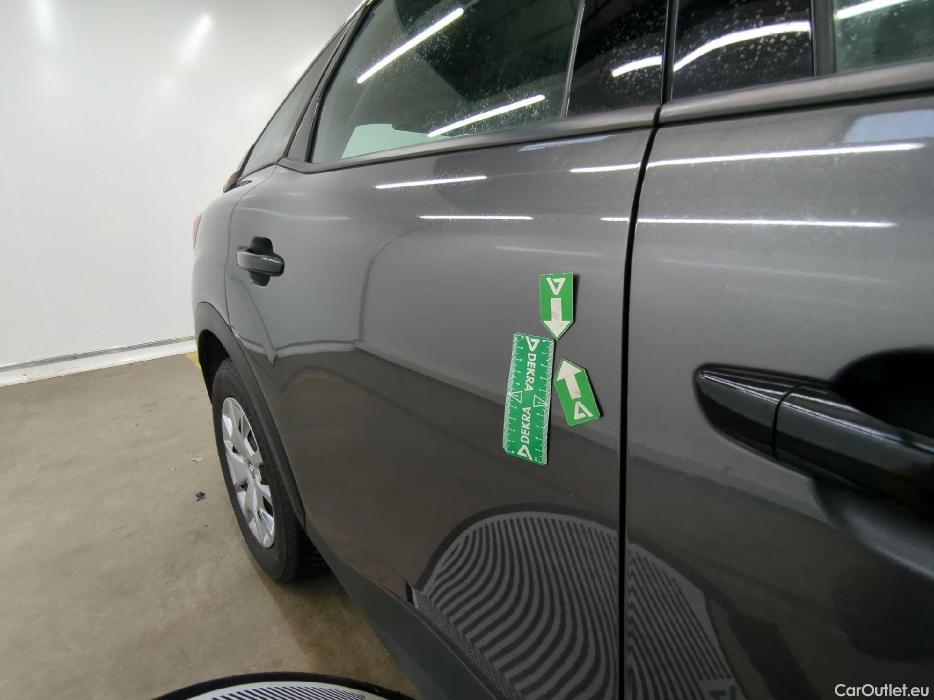  Citroen  C4  Berline Live Pack Business R 1.5 BlueHDI 110CV BVM6 E6d #15