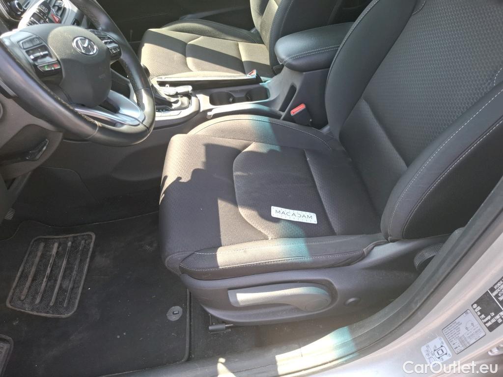  Hyundai  i30 HYUNDAI  / 2016 / 5P / Berline 1.6 CRDI 115 DCT-7 EDITION #MONDIAL 2019(SP) #10