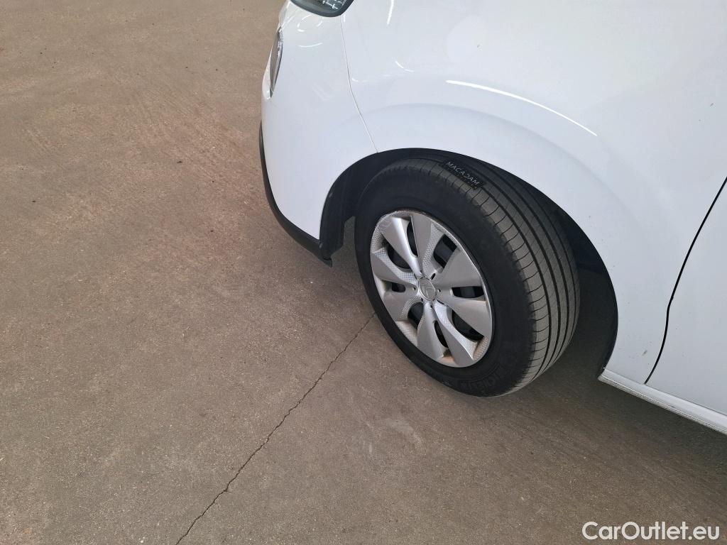 Citroen  C3  Feel Business 1.5 BlueHDI 100CV BVM6 E6d #40