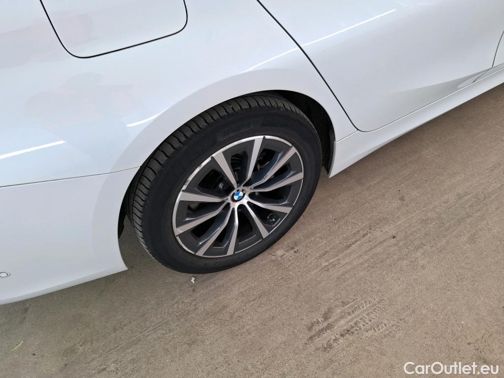  Bmw  Serie 3 BMW Série 3 Touring / 2019 / 5P / Break 316d 122ch Business Design BVA8 #14