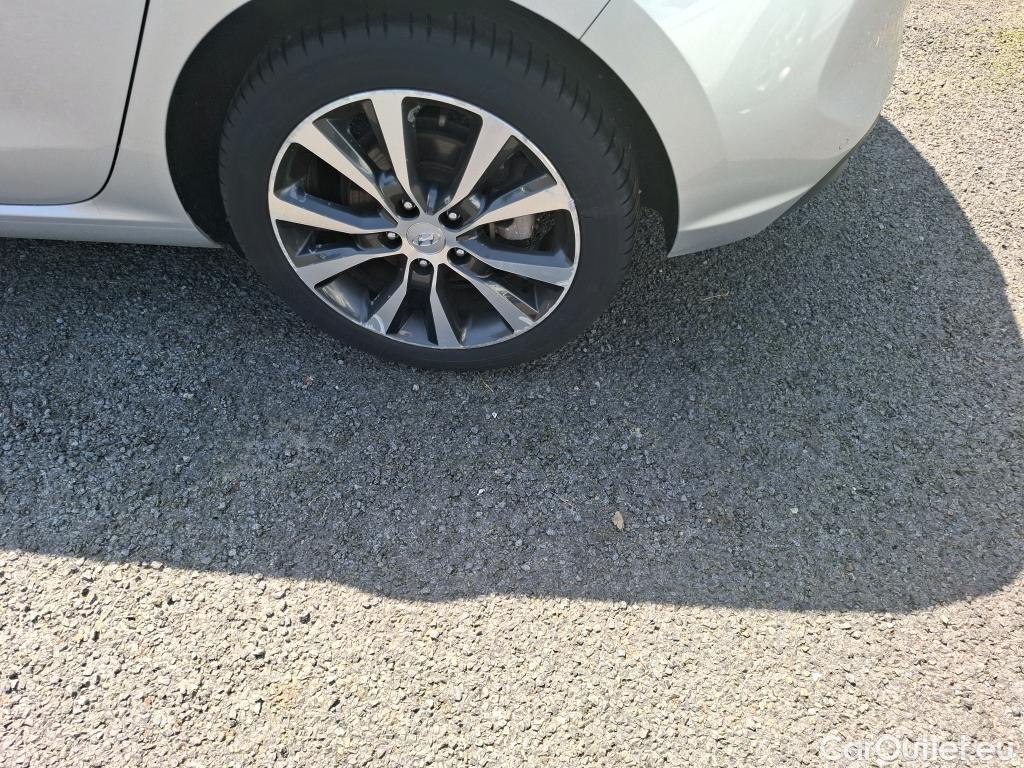  Hyundai  i30 HYUNDAI  / 2016 / 5P / Berline 1.6 CRDI 115 DCT-7 EDITION #MONDIAL 2019(SP) #64