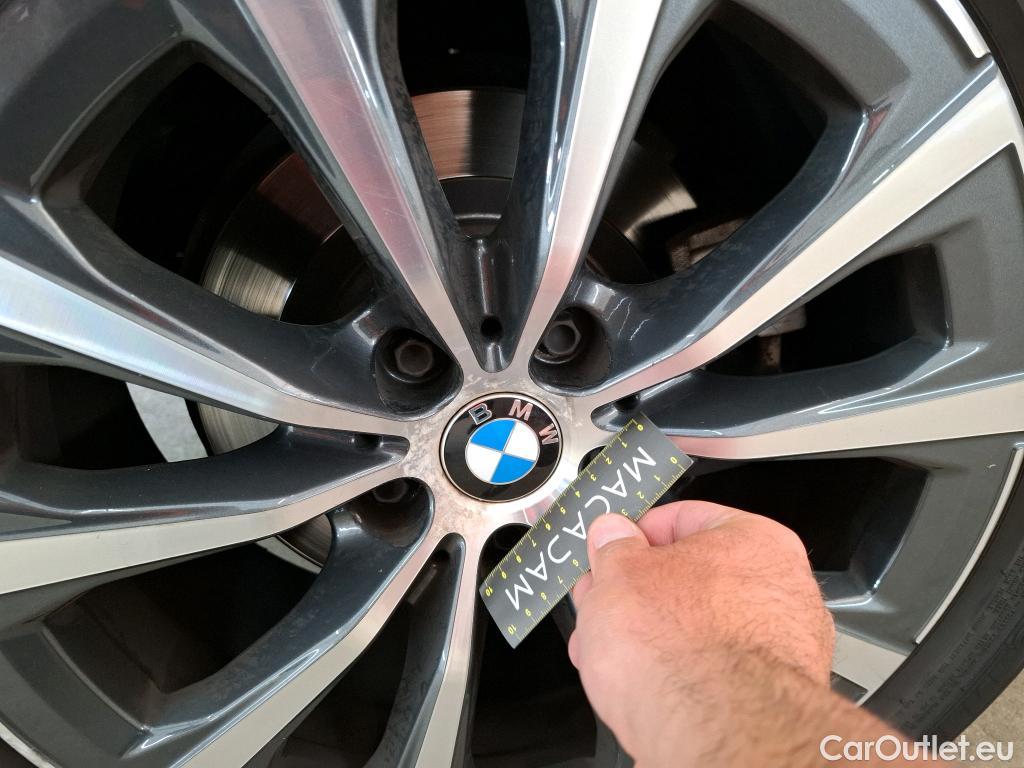  Bmw  Serie 3 BMW Série 3 Touring / 2019 / 5P / Break 316d 122ch Business Design BVA8 #18