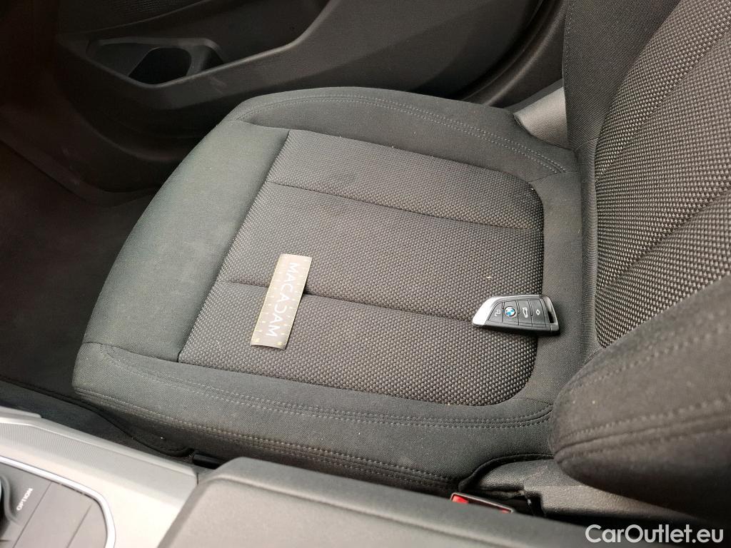  Bmw  Serie 3 BMW Série 3 Touring / 2019 / 5P / Break 316d 122ch Business Design BVA8 #32