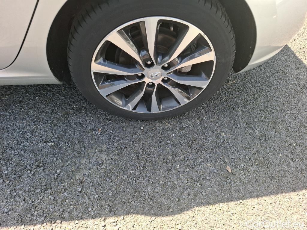  Hyundai  i30 HYUNDAI  / 2016 / 5P / Berline 1.6 CRDI 115 DCT-7 EDITION #MONDIAL 2019(SP) #41