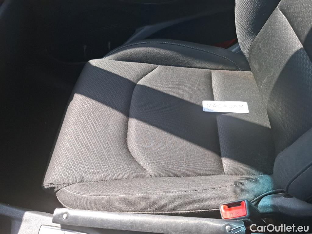  Hyundai  i30 HYUNDAI  / 2016 / 5P / Berline 1.6 CRDI 115 DCT-7 EDITION #MONDIAL 2019(SP) #74