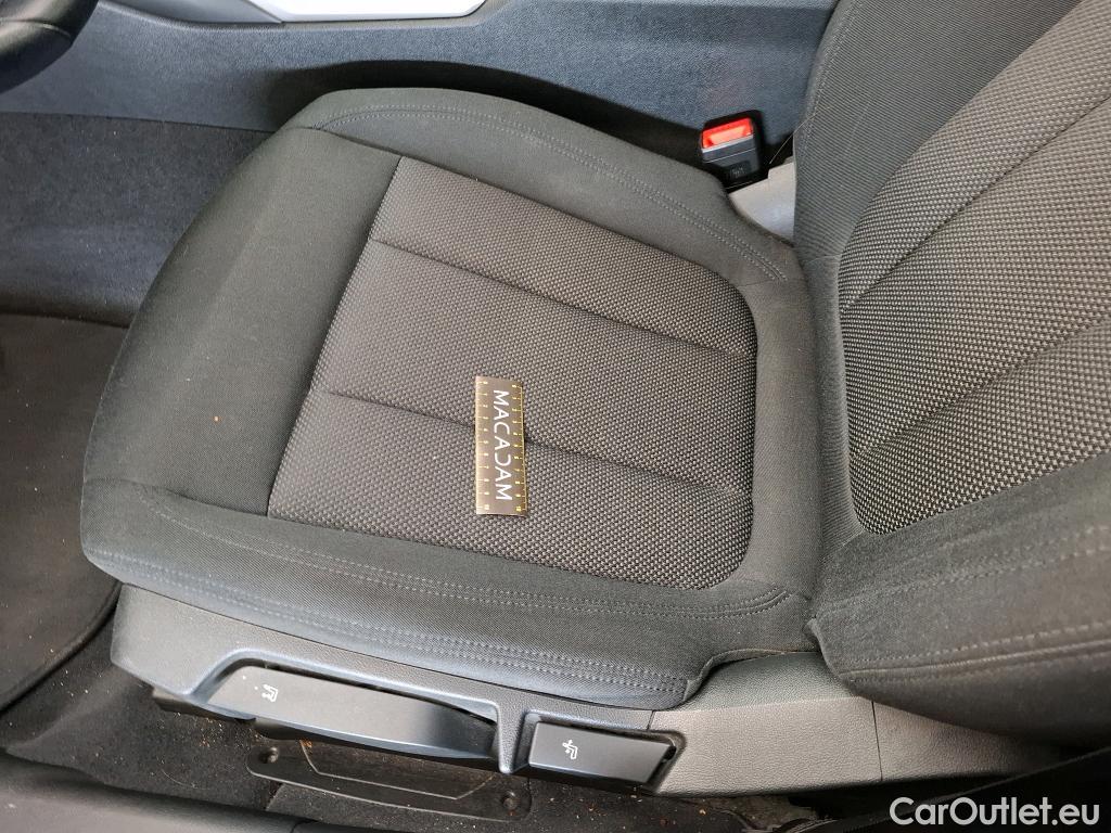  Bmw  Serie 3 BMW Série 3 Touring / 2019 / 5P / Break 316d 122ch Business Design BVA8 #33