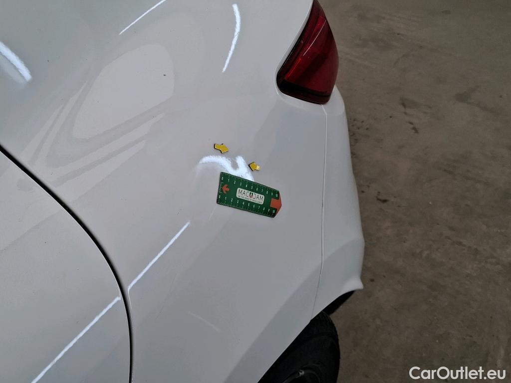  Renault  Clio  IV Business 0.9 TCe 90CV BVM5 E6 #4