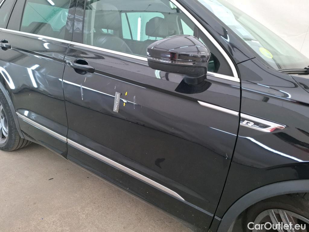  Volkswagen  Tiguan VOLKSWAGEN  / 2016 / 5P / SUV 2.0 TDI 150 Carat Exclusive #20