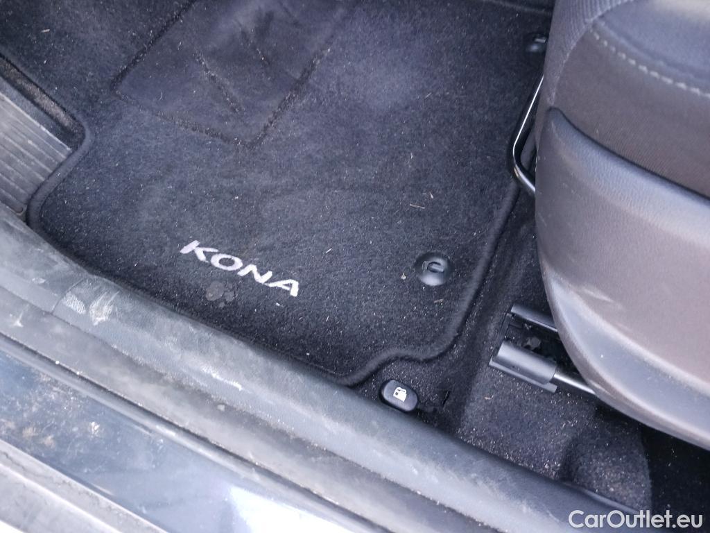  Land Rover  Discovery HYUNDAI Kona / 2020 / 5P / todoterreno 1.6 GDI HEV Maxx DCT #16