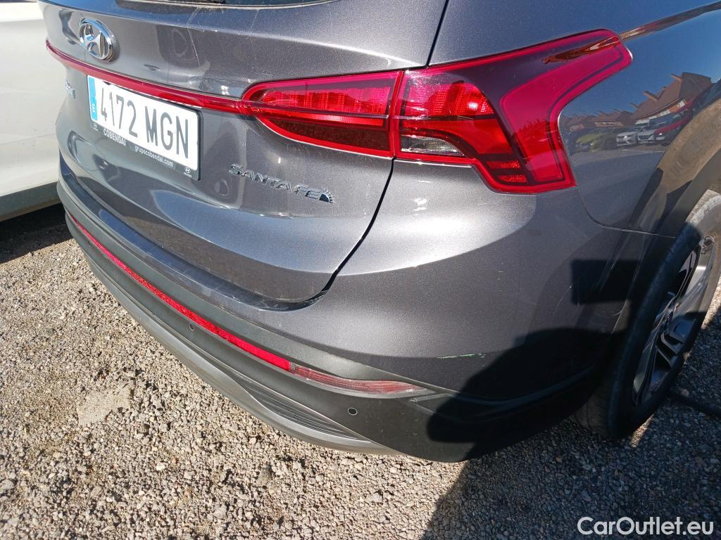  Hyundai  Santa Fe HYUNDAI  / 2021 / 5P / todoterreno 2.2 CRDi Klass DCT 4x2 #21