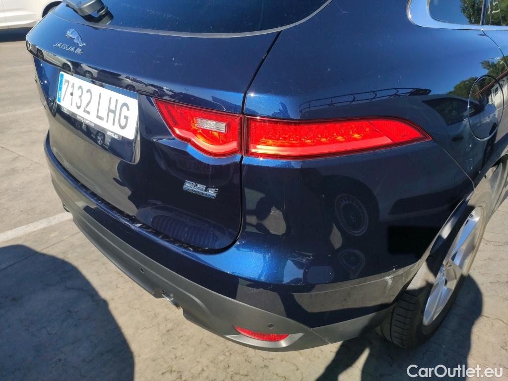  Jaguar  F-PACE JAGUAR  / 2015 / 5P / todoterreno 2.0L i4D 177kW Prestige AWD Auto #9