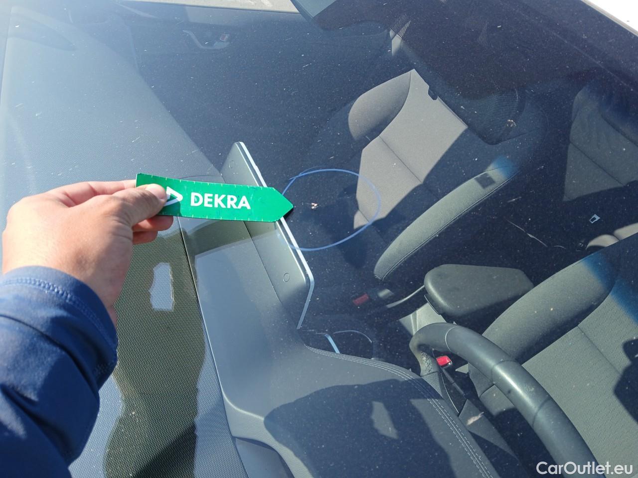  Hyundai   Ioniq HYUNDAI / 2019 / 5P / berlina con portón 1.6 GDI HEV Klass DCT #16
