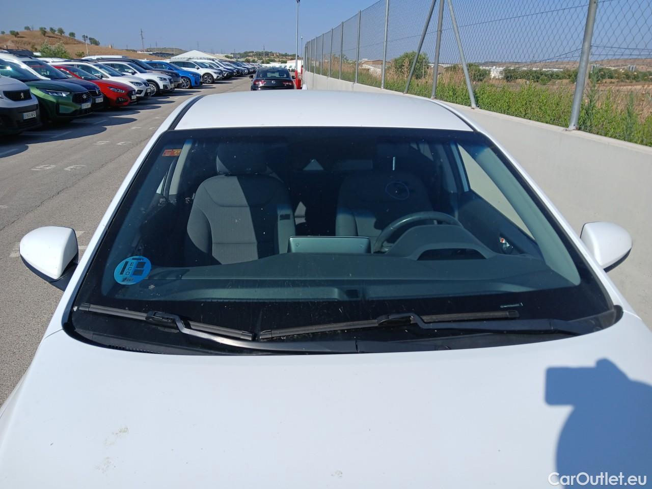  Hyundai   Ioniq HYUNDAI / 2019 / 5P / berlina con portón 1.6 GDI HEV Klass DCT #15