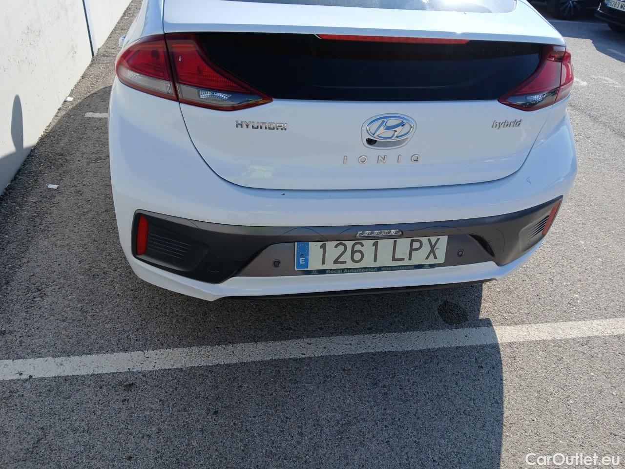  Hyundai   Ioniq HYUNDAI / 2019 / 5P / berlina con portón 1.6 GDI HEV Klass DCT #26