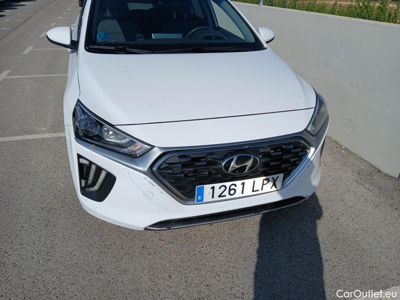  Hyundai   Ioniq HYUNDAI / 2019 / 5P / berlina con portón 1.6 GDI HEV Klass DCT #9