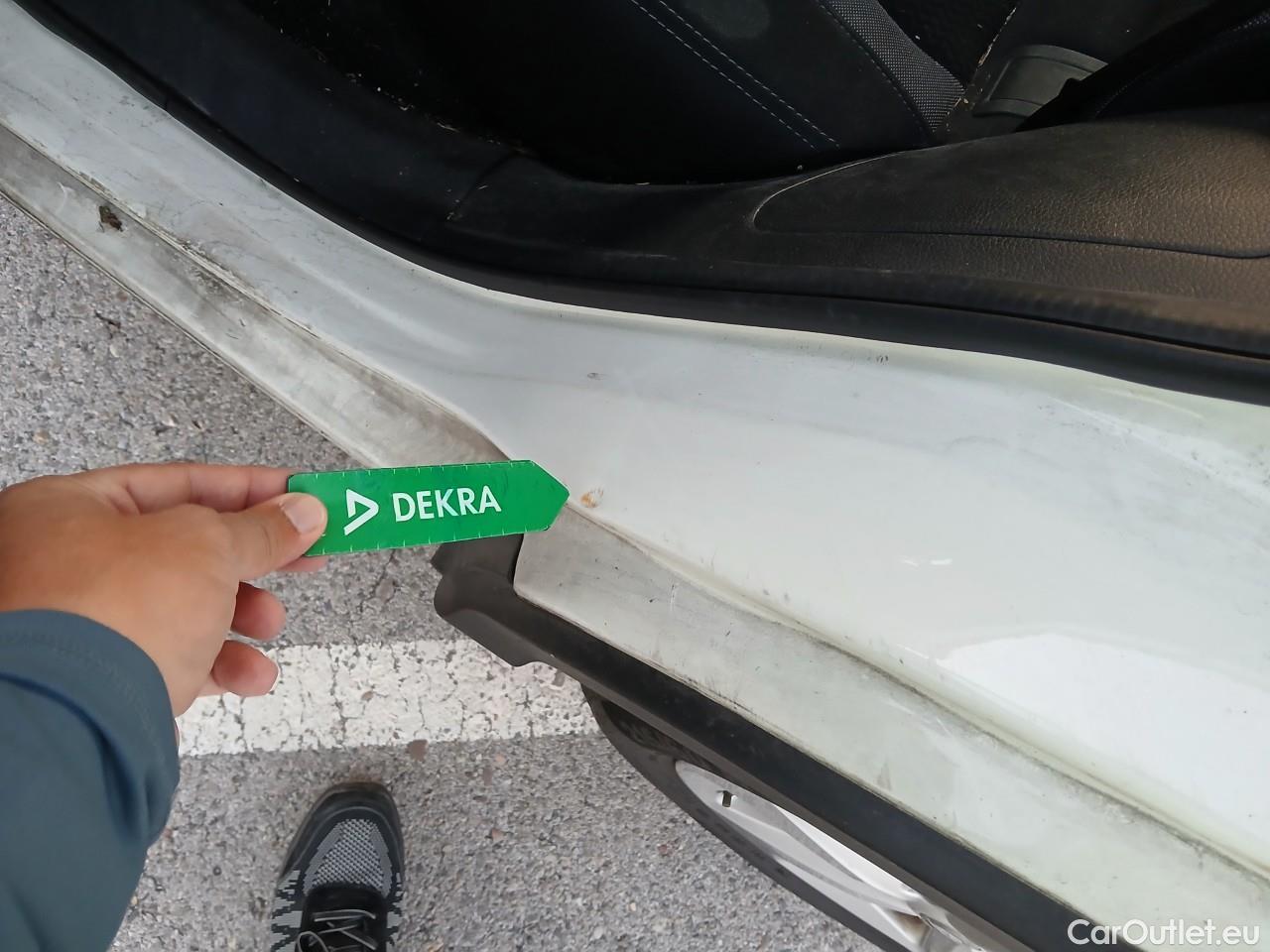  Nissan  Qashqai NISSAN  / 2017 / 5P / todoterreno dCi 85 kW (115 CV) E6D DCT ACENTA #7