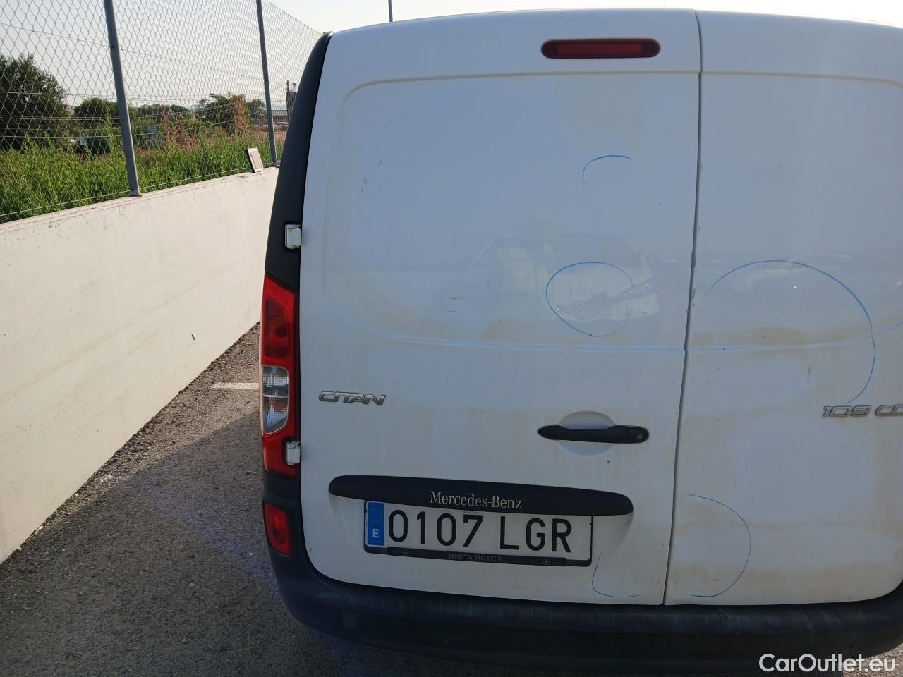  Mercedes  Citan MERCEDES-BENZ  / 2012 / 4P / furgón derivado de turismo 109 CDI Furgón Largo #46